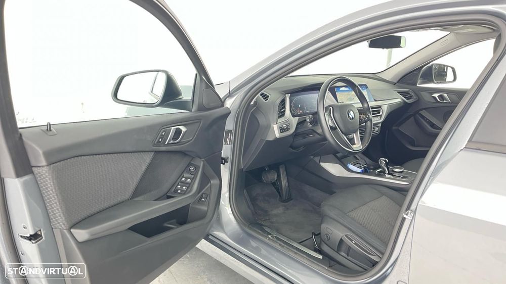 BMW 118 i Auto - 14