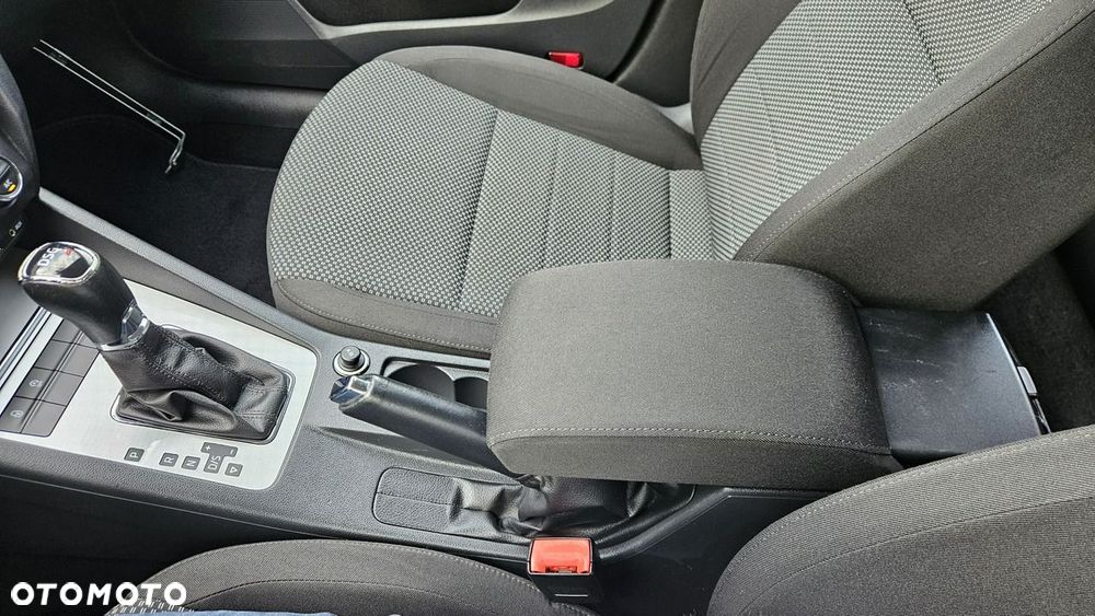 Skoda Octavia 1.6 TDI Ambiente DSG - 33