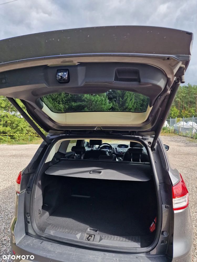 Ford Kuga - 5