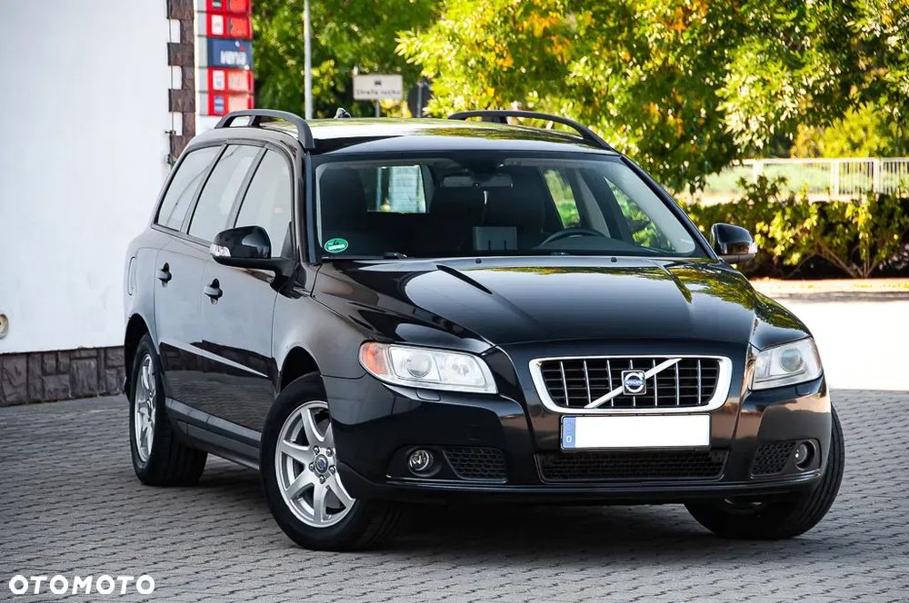 Volvo V70 2.4D Summum - 2