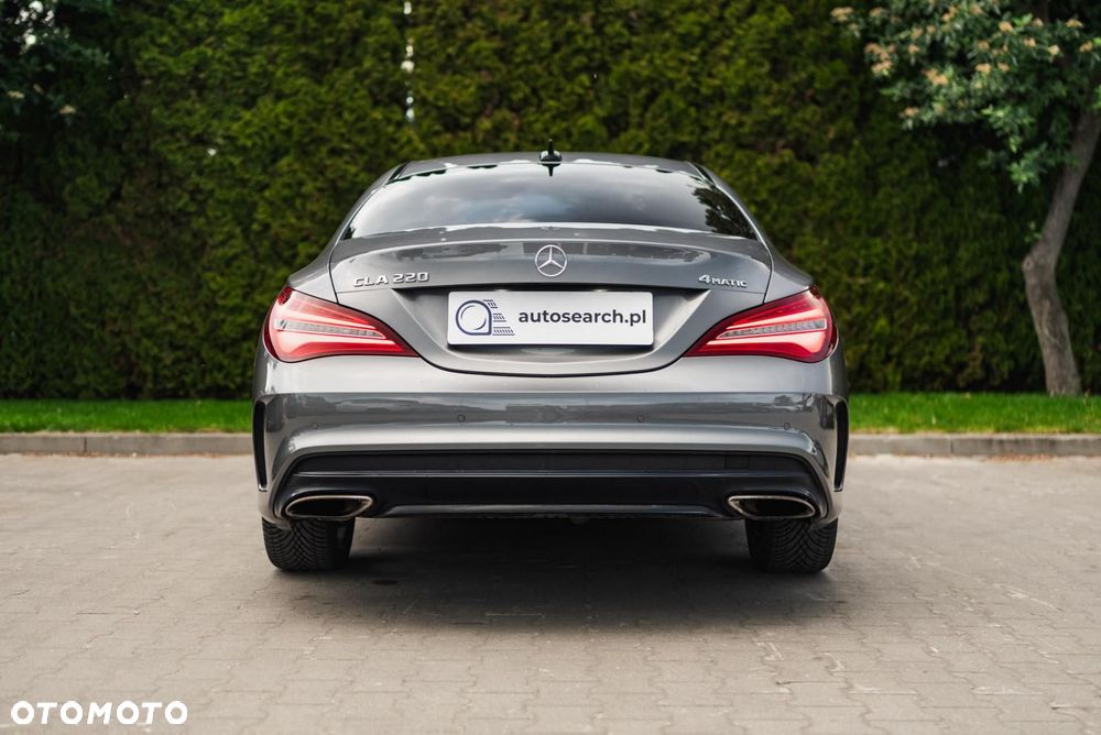 Mercedes-Benz CLA 220 4-Matic AMG Line - 6