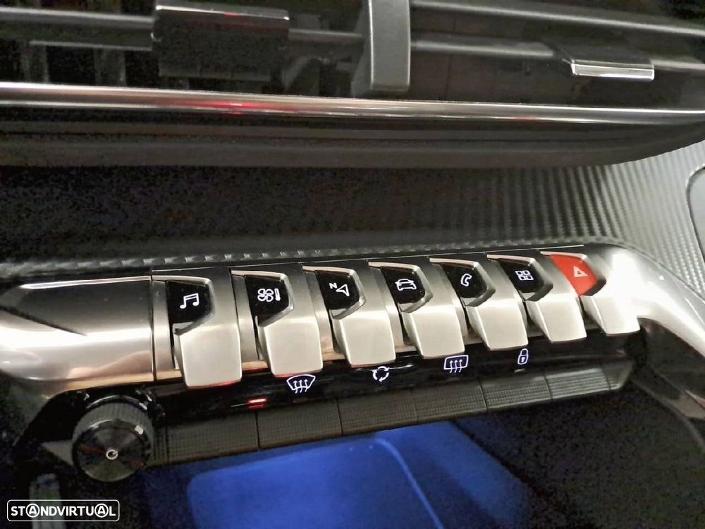 Peugeot 3008 1.5 BlueHDi Active Pack - 23