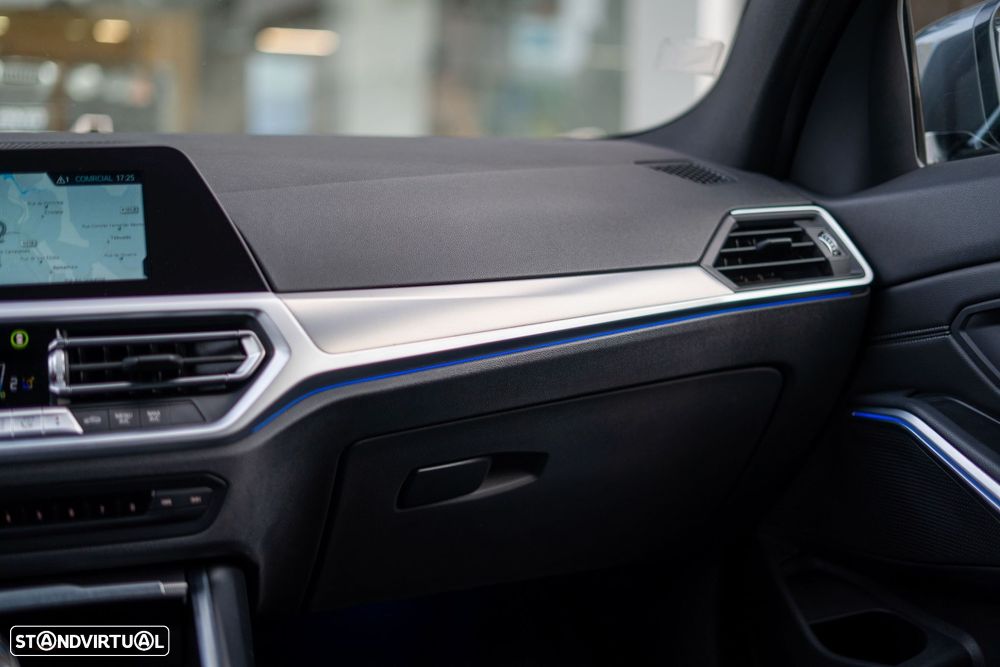 BMW 320 d Line Sport Shadow Auto - 53