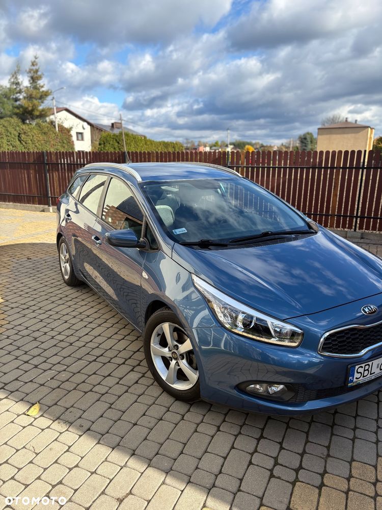 Kia Ceed - 8