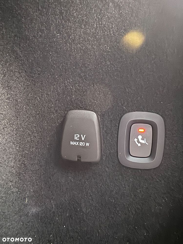 Volvo V60 T6 AWD Twin Engine Geartronic Momentum Pro - 13