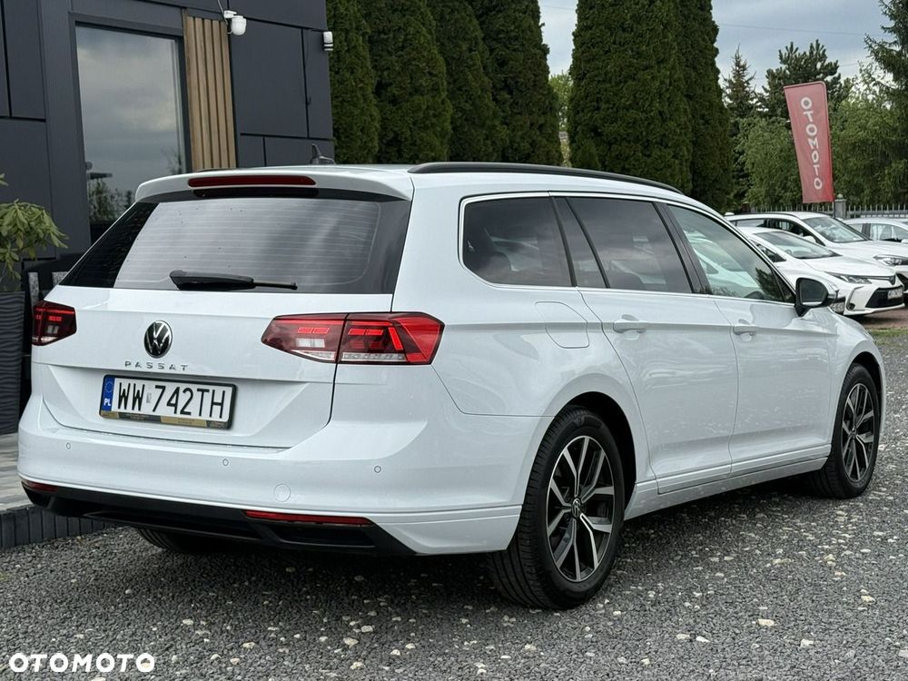 Volkswagen Passat - 9