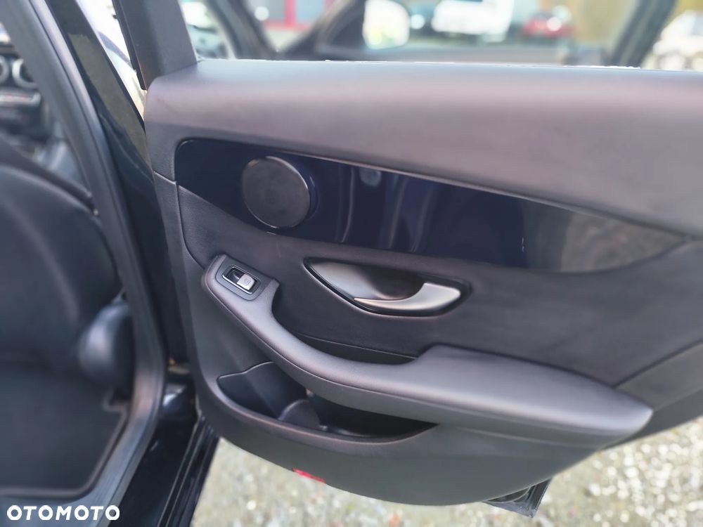 Mercedes-Benz Klasa C - 30