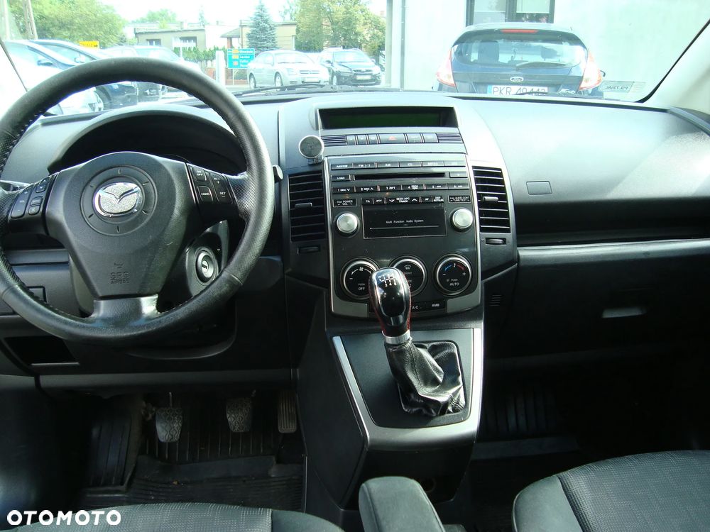 Mazda 5 - 10