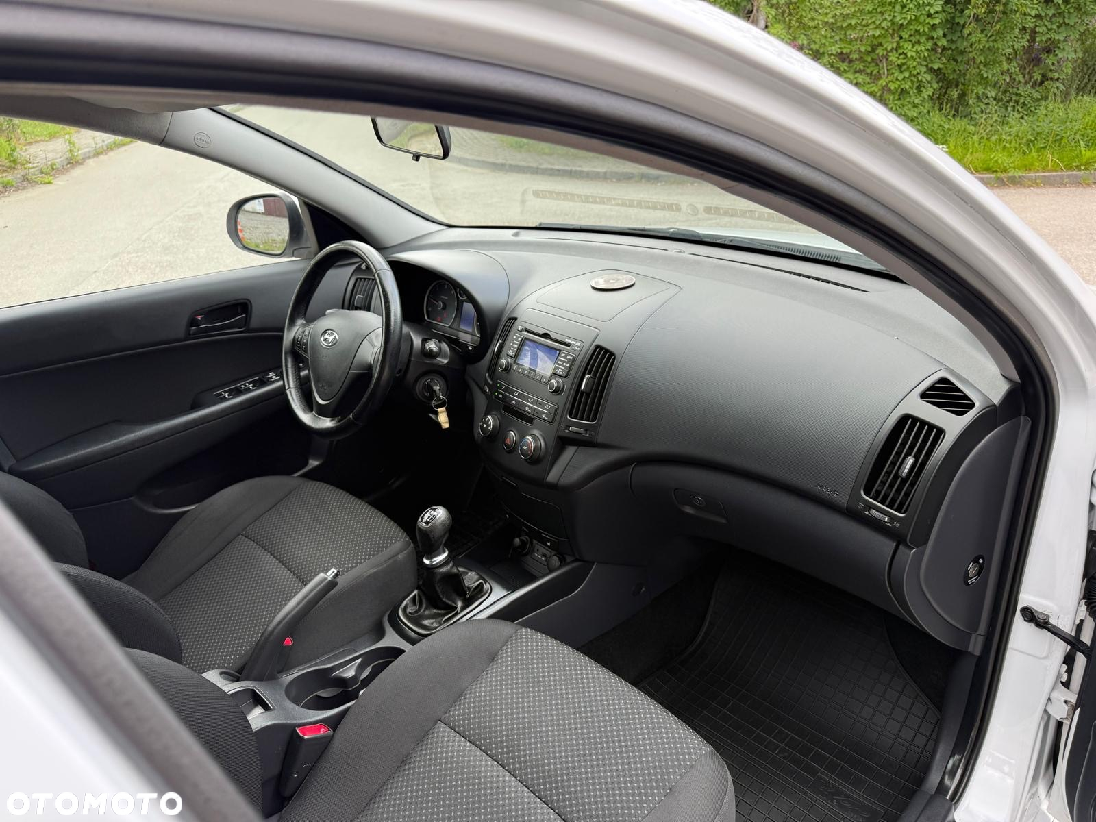 Hyundai i30 1.6 CRDi Base + EU5 - 15