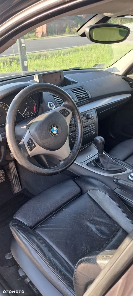 BMW Seria 1 120d - 11