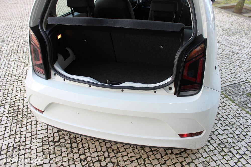 VW Up! 1.0 Move - 16