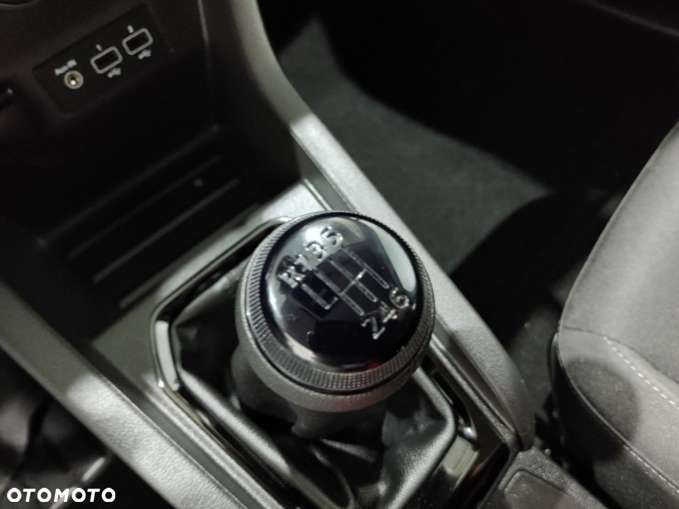 Renault Clio - 7
