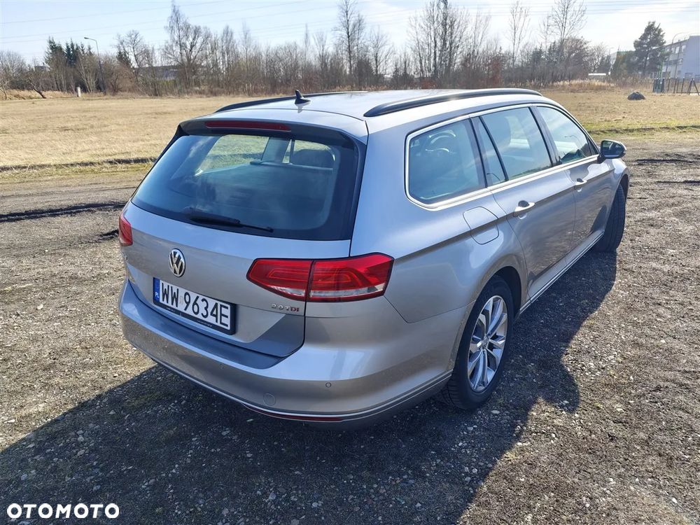 Volkswagen Passat - 10