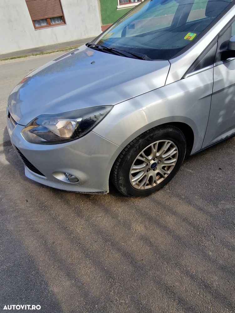 Ford Focus 1.6 TDCi DPF Start-Stopp-System Ambiente - 4