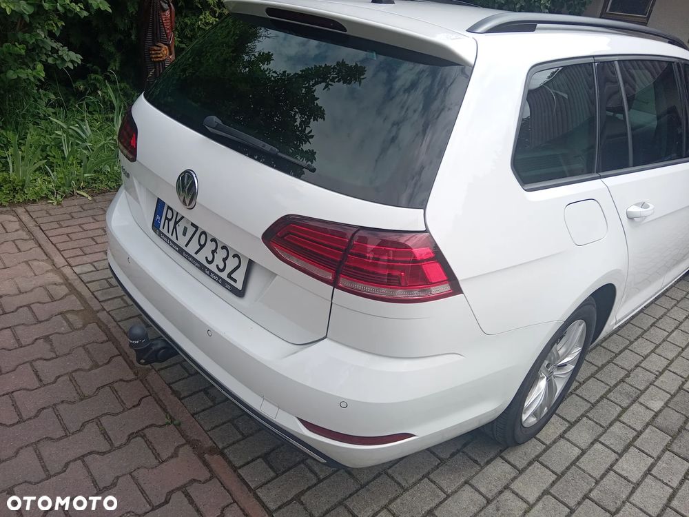 Volkswagen Golf - 2