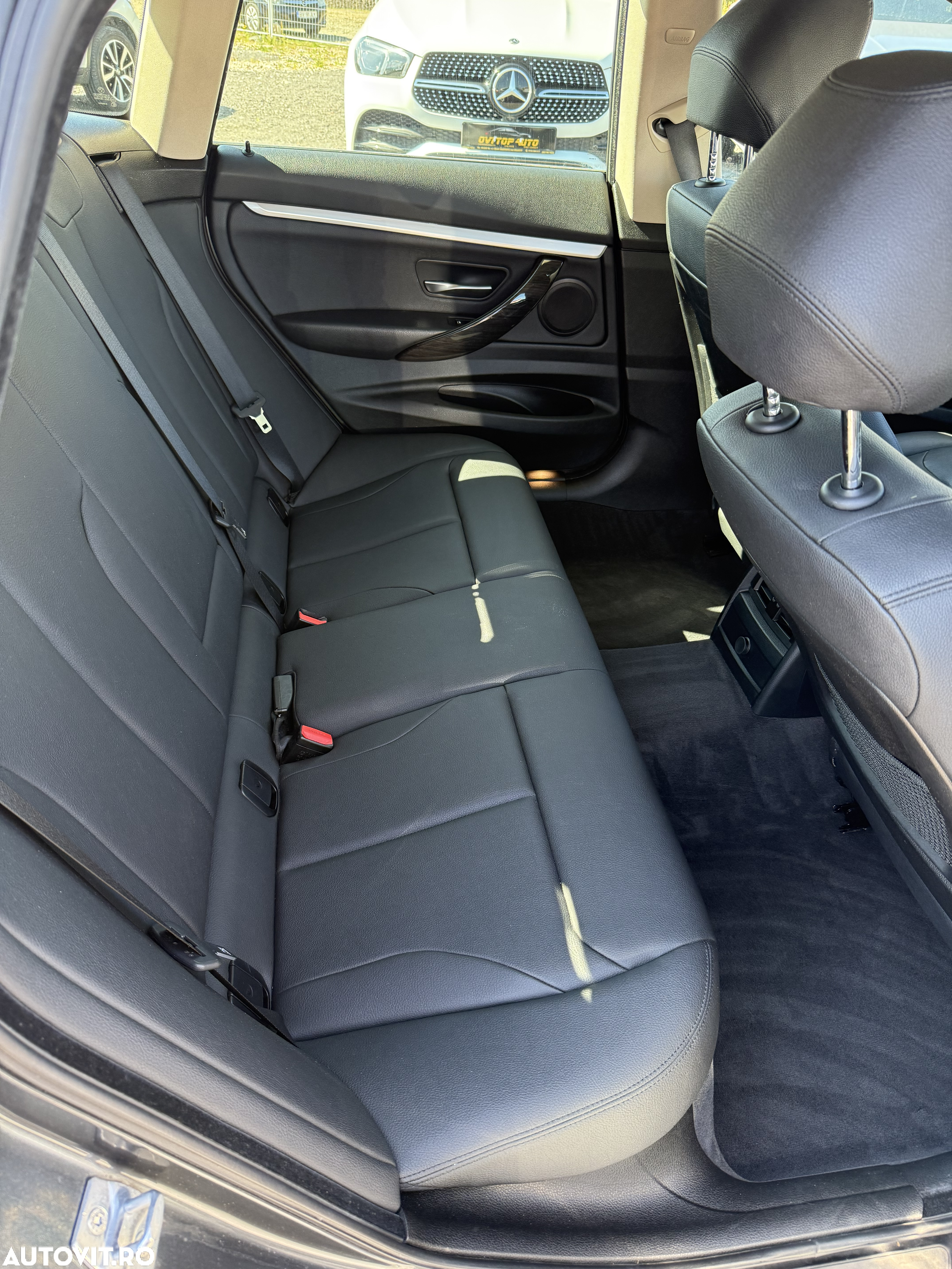 BMW Seria 3 318d GT - 18