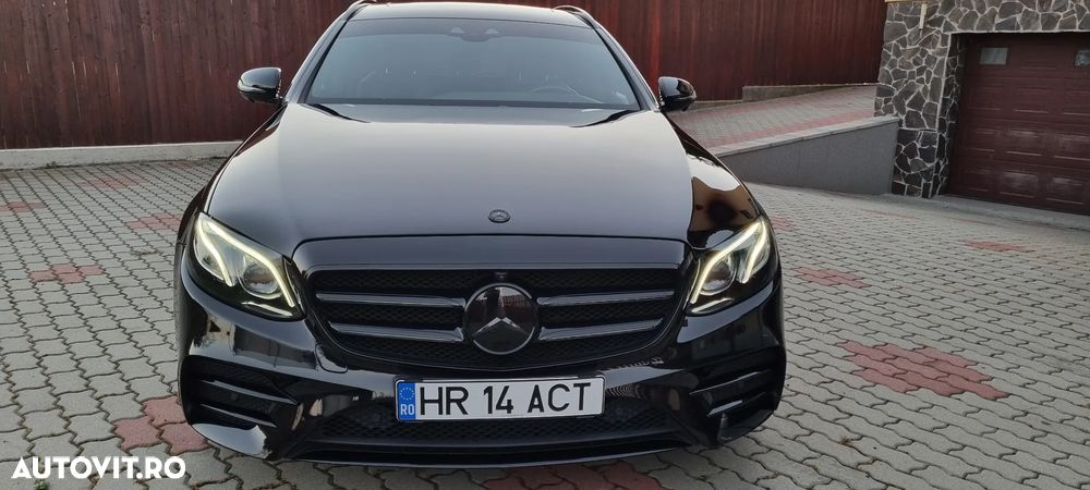 Mercedes-Benz E - 16