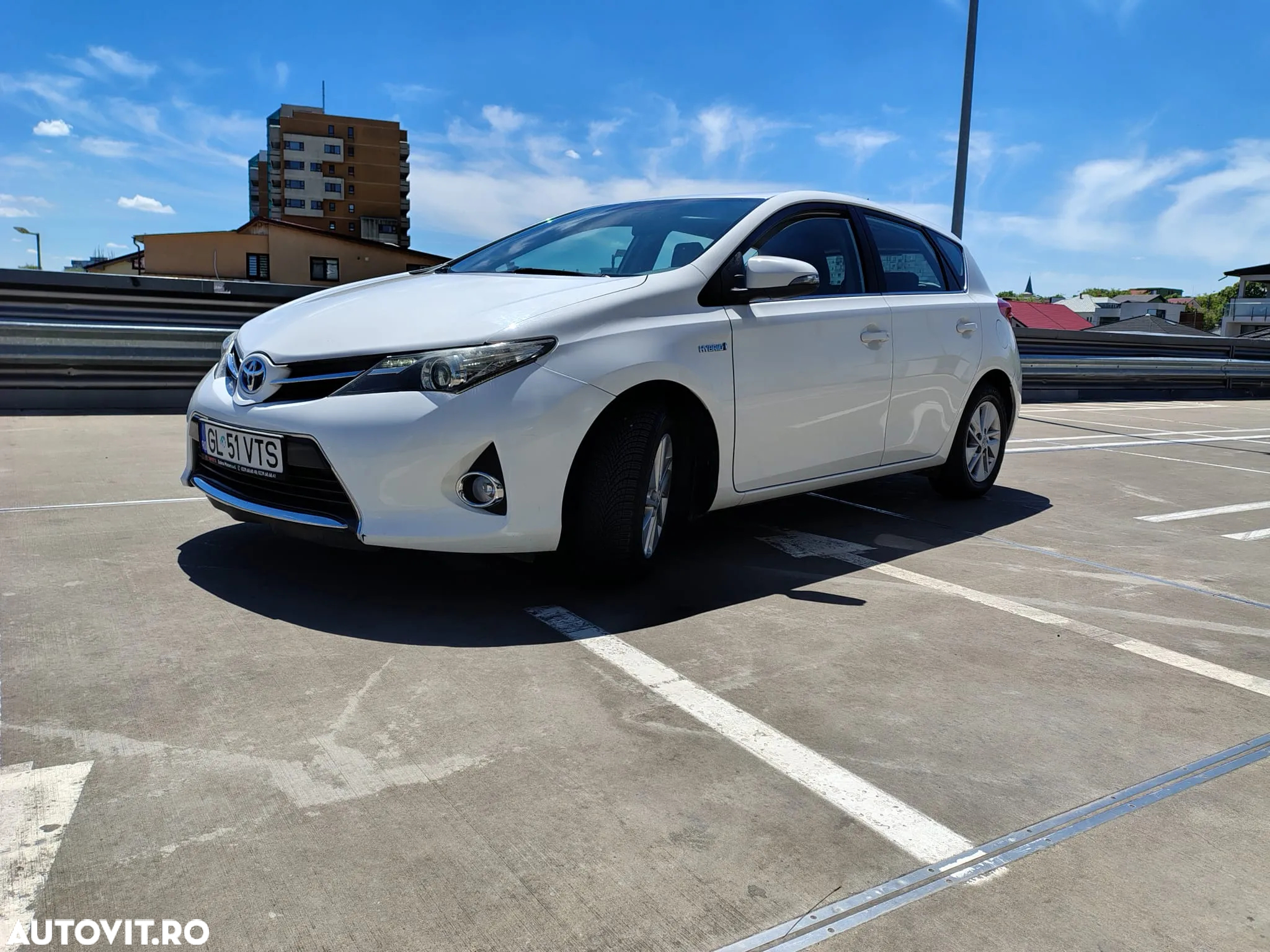 Toyota Auris 1.8 L VVT-i TS Hybrid Luna - 2