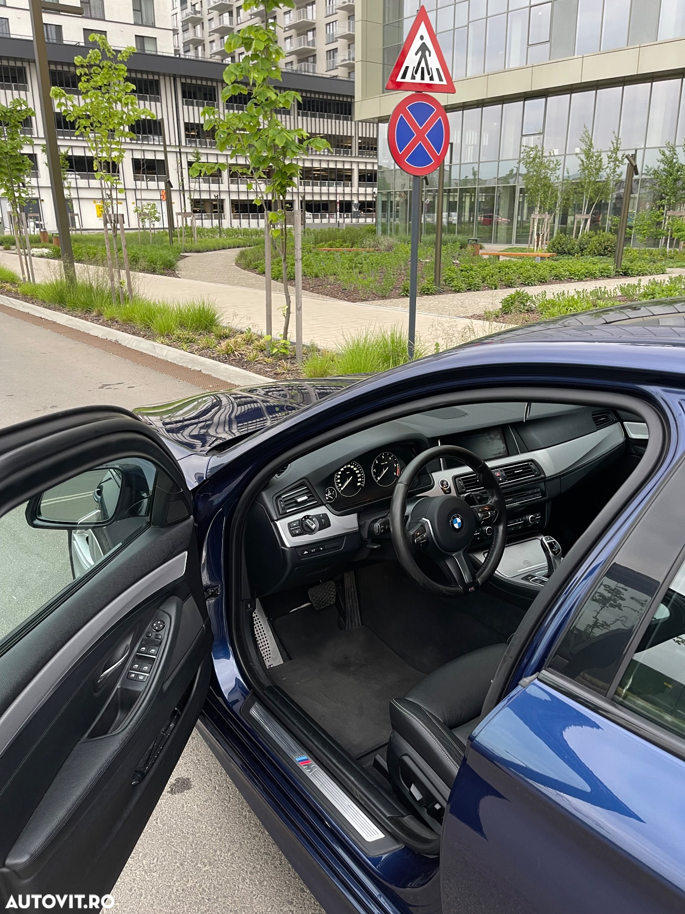 BMW Seria 5 530d xDrive AT - 11