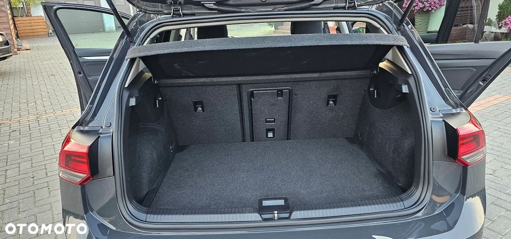 Volkswagen Golf 2.0 TDI SCR Life - 22