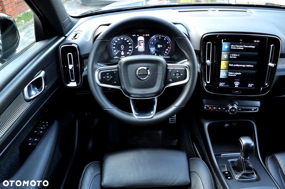 Volvo XC 40 T3 - 26
