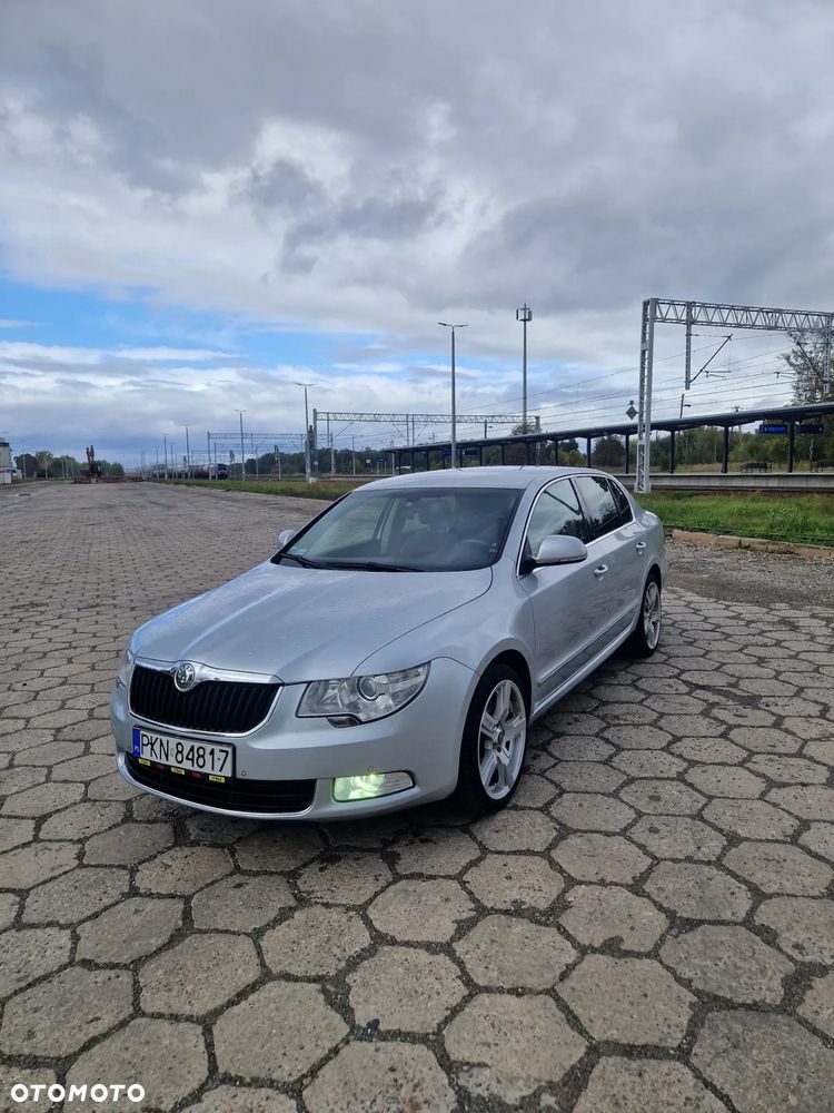 Skoda Superb 2.0 TDI Comfort DSG - 1