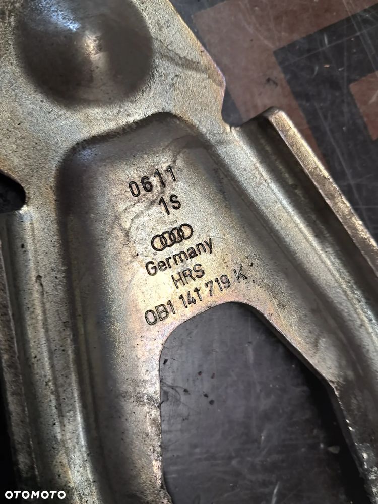 Dźwignia Łapa Sprzęgła Łożyska Oporowego Skrzyni 0B1141719K Audi A4 B8 A5 Q5 - 4
