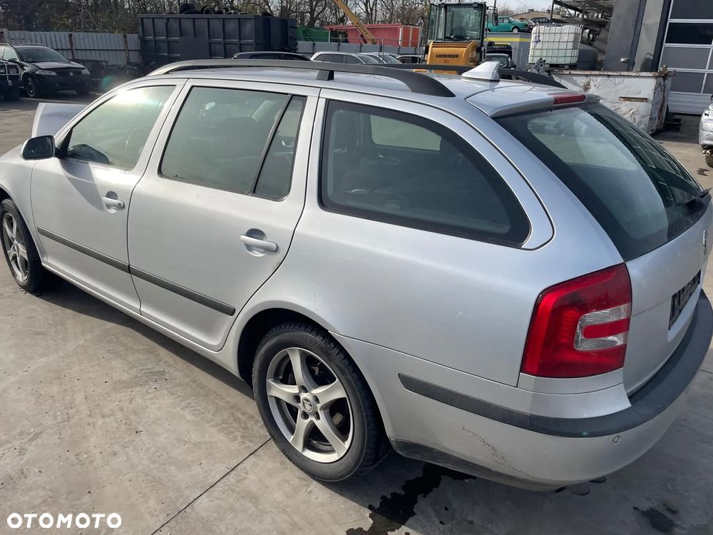 SKODA OCTAVIA Na Czesci Wszystkie Czesci ! KOLOR : LA7W - 4