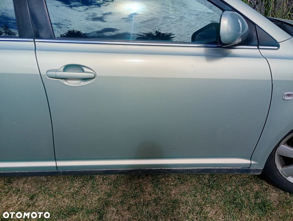 Toyota Avensis 1.6 VVT-i Terra - 35