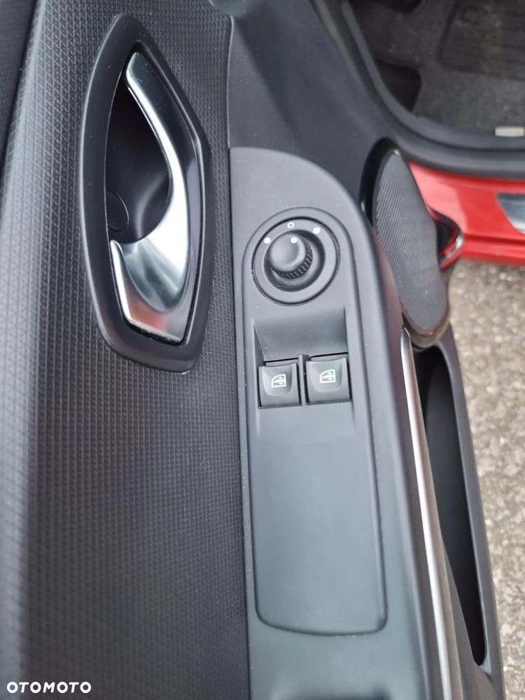 Renault Clio 1.2 16V Limited EU6 - 20