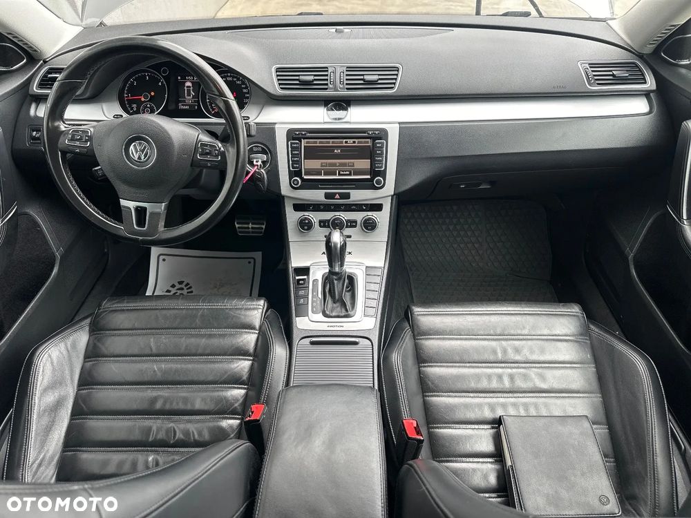 Volkswagen Passat 2.0 TDI 4Mot Highline DSG - 24