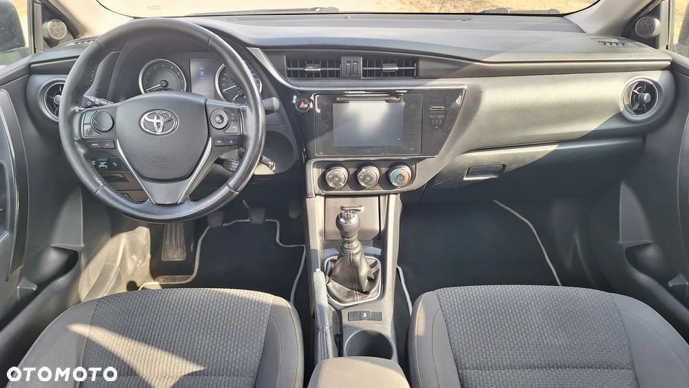 Toyota Corolla 1.6 Comfort - 18