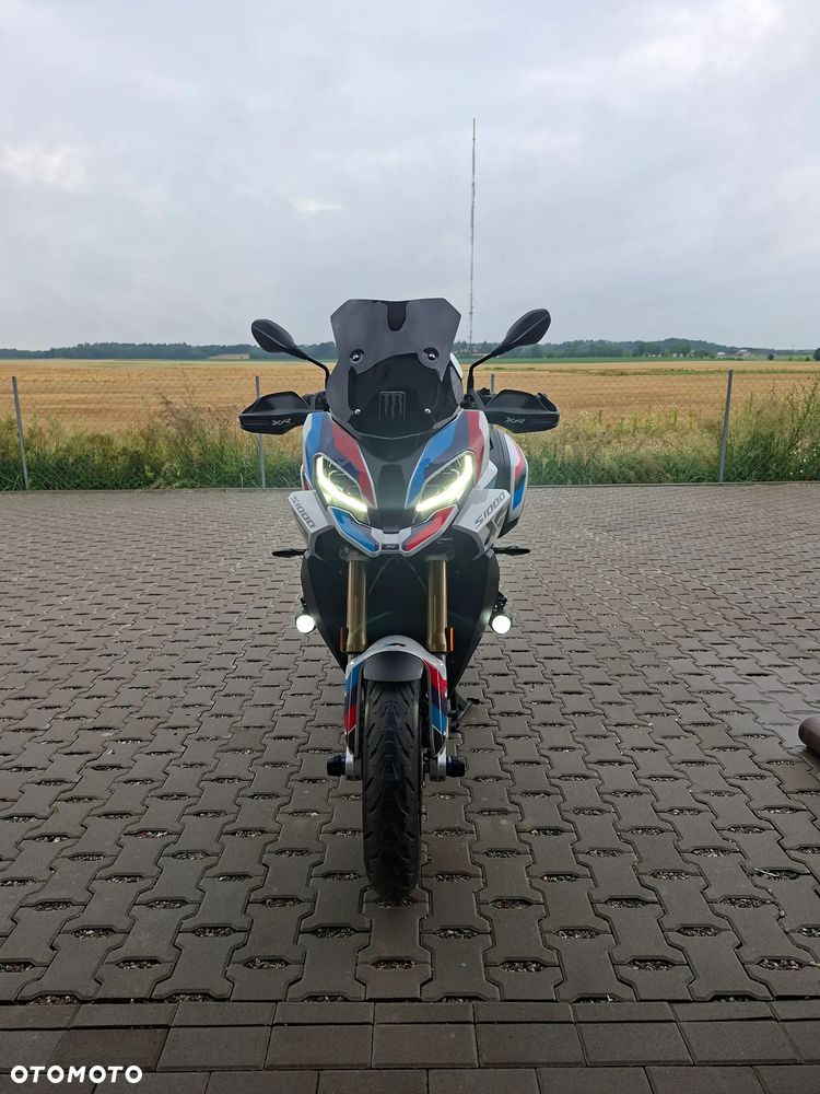 BMW XR - 5