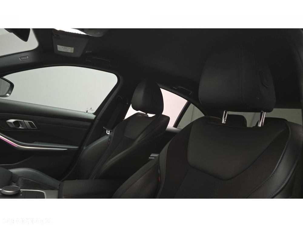 BMW Seria 3 - 23