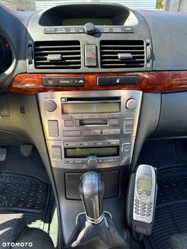 Toyota Avensis 2.0 D-4D Sol Plus - 13