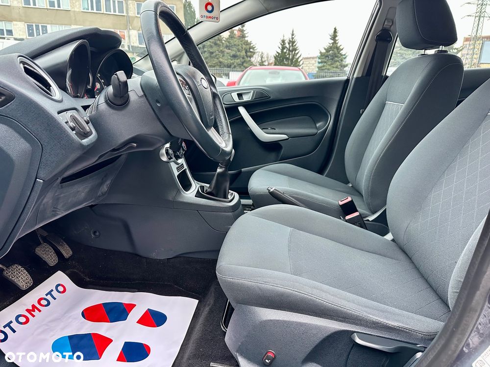 Ford Fiesta 1.25 Champions Edition - 14