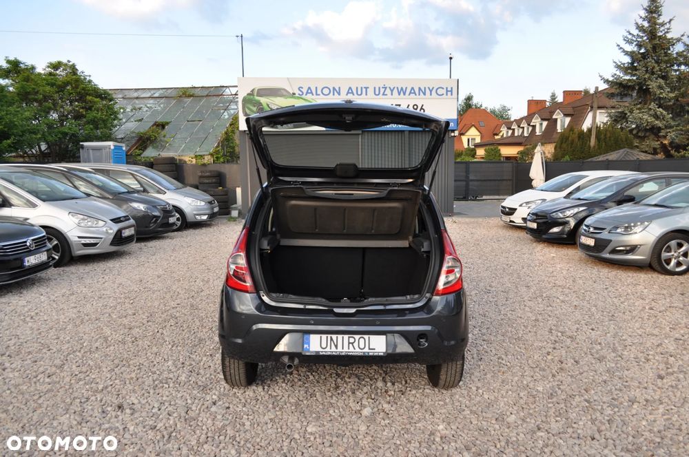 Dacia Sandero 1.6 Laureate BL - 23
