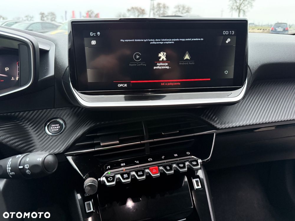 Peugeot 2008 1.2 PureTech Allure S&S EAT8 - 29