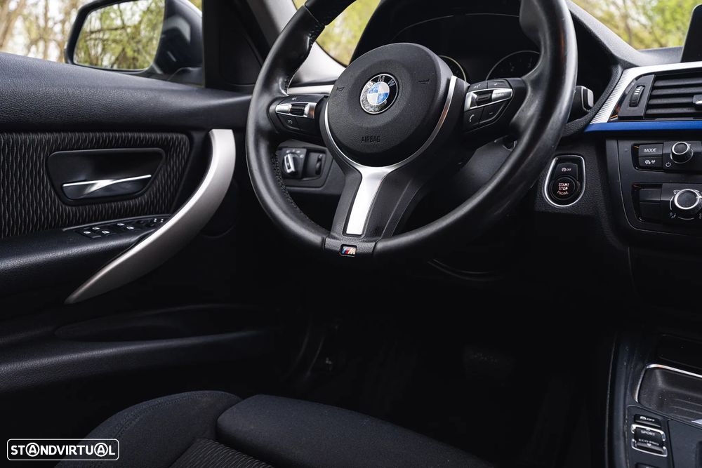 BMW 320 d Navigation Auto - 28