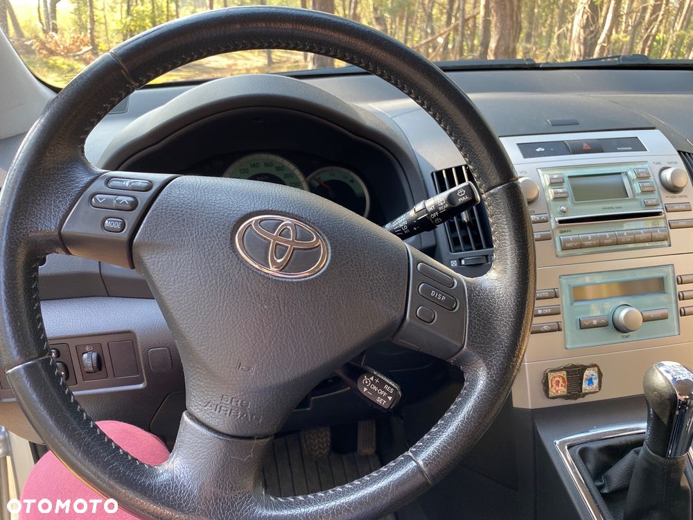 Toyota Corolla Verso - 27