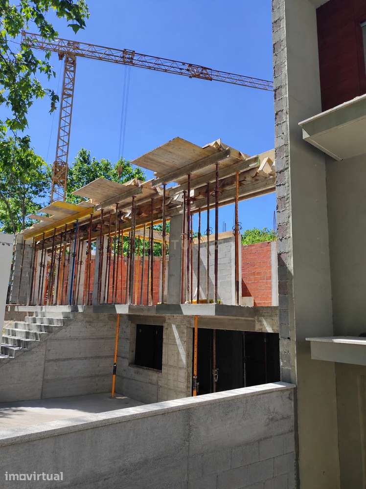 Moradia em Viseu: Conforto e modernidade em construção - Grande imagem: 2/6