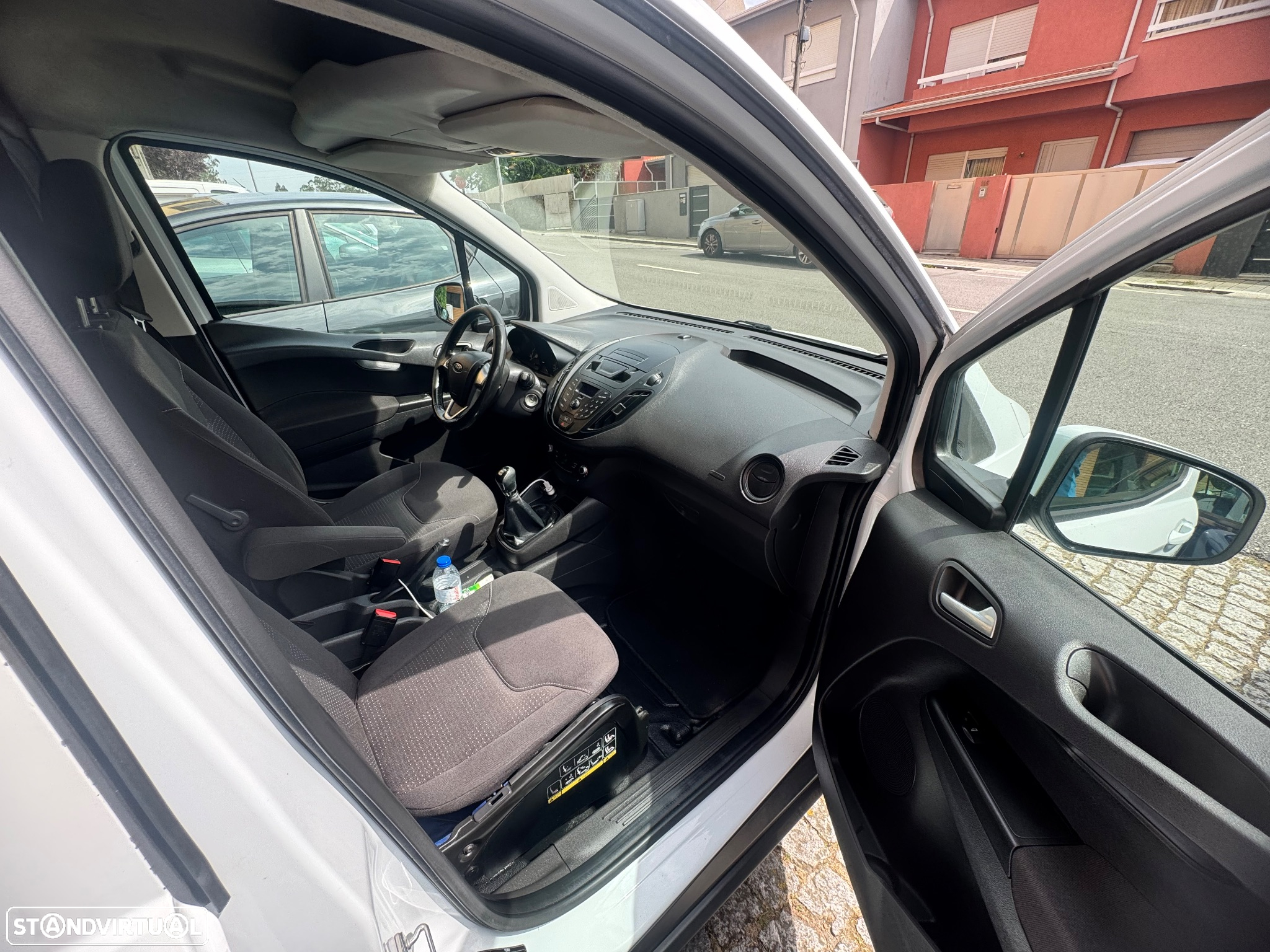 Ford e-Transit - 12