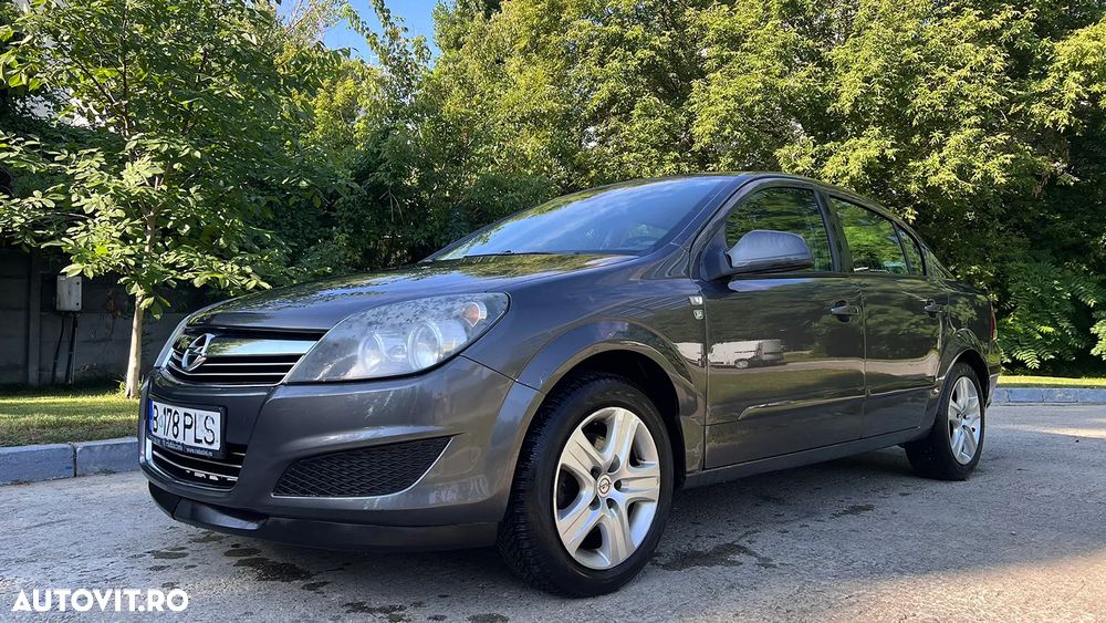Opel Astra 1.6i Enjoy - 1