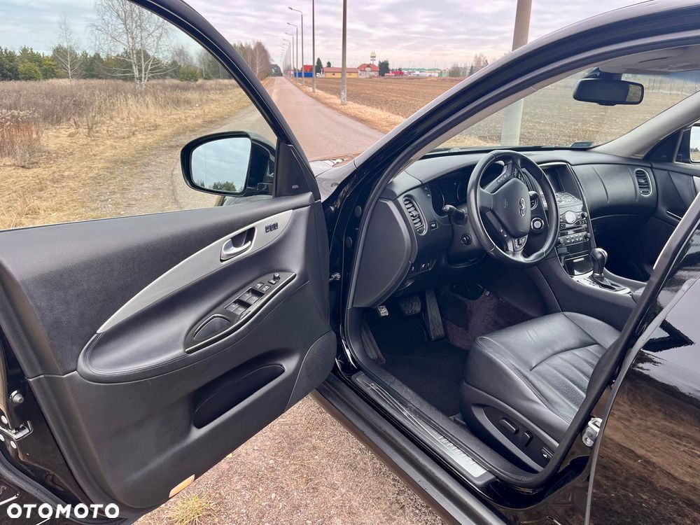 Infiniti QX50 - 8