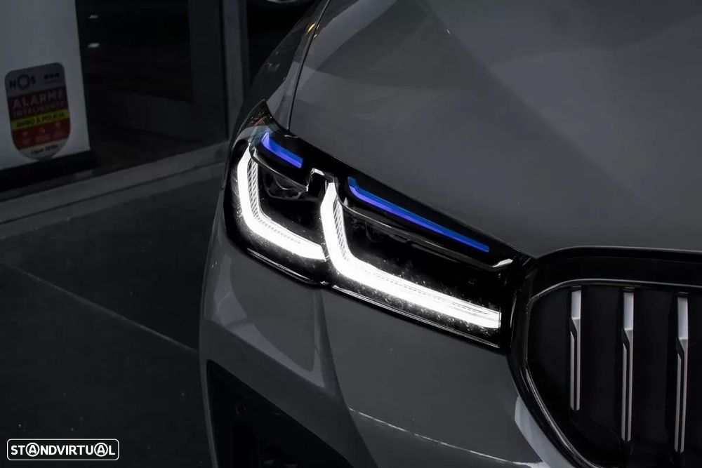 BMW 530 e Pack Desportivo M - 8