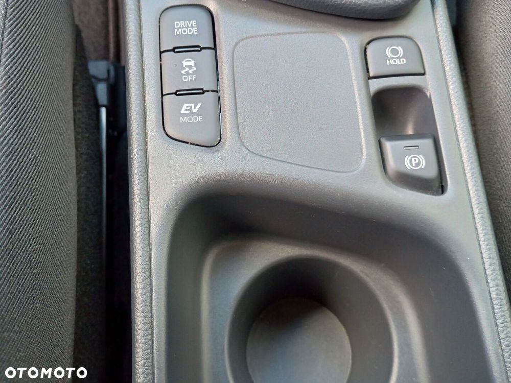 Toyota Yaris Hybrid 1.5 Style - 19