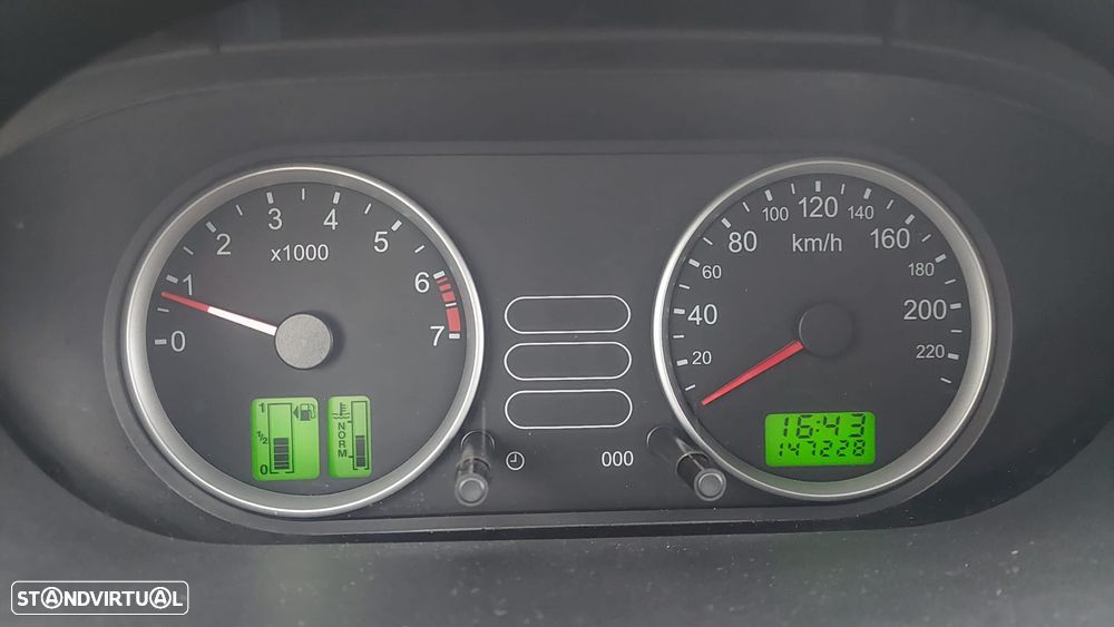 Ford Fiesta 1.25 Ghia - 14