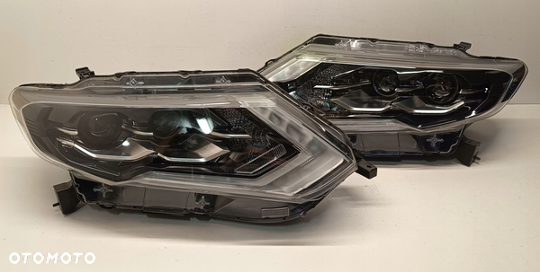 NISSAN X TRAIL X-TRAIL T32 LIFT REFLEKTOR FULL LED LAMPA LEWA PRAWA