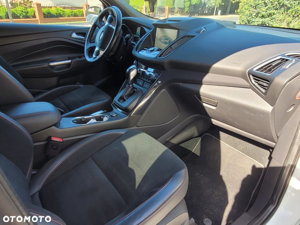 Ford Kuga - 11