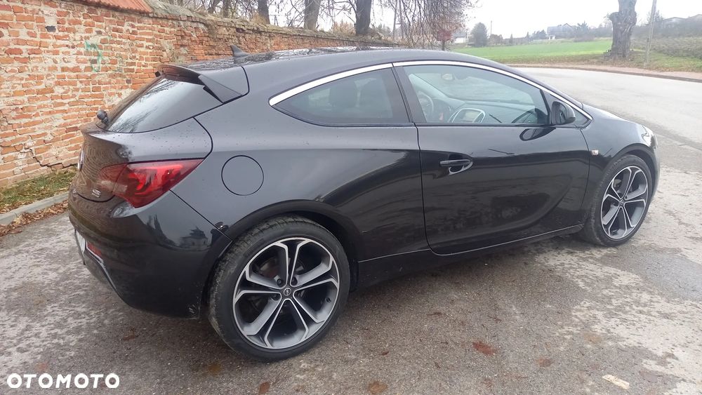 Opel Astra GTC 1.6 Turbo Edition - 4